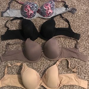 Soma 36DDD bras lot of 4